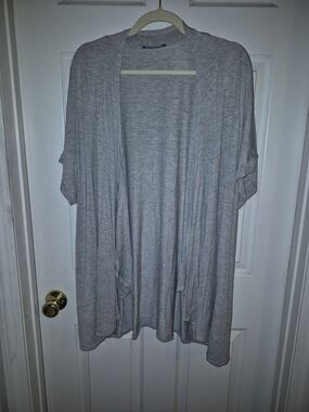 Light Gray Open-Front Women’s Cardigan Sweater